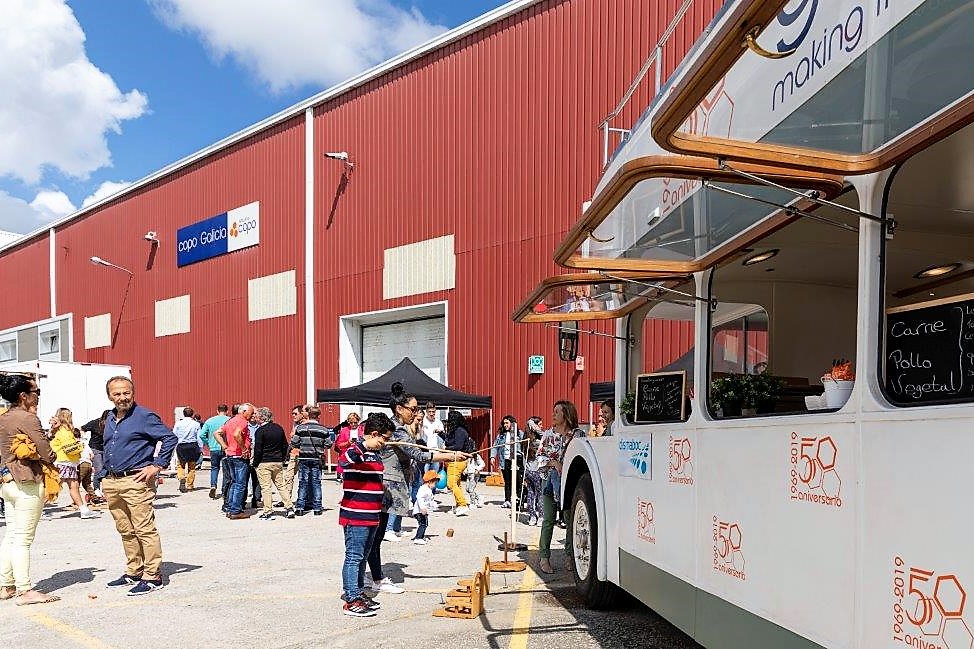 Bus inglés food truck 50º Aniversario Copo Ibérica