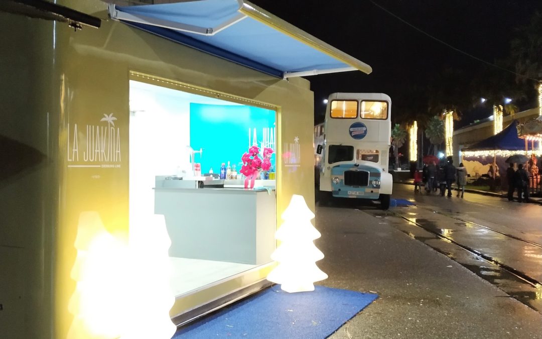 Stand móvil food truck para La Juakina